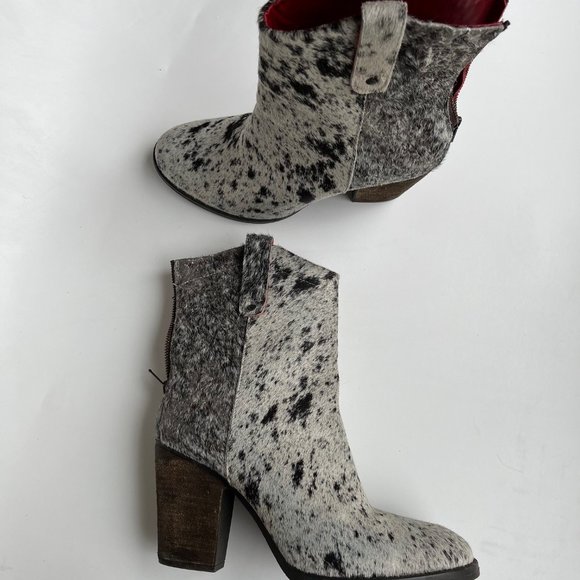 Alcala George Women's Cow Hair Booties - Unique Western Designer Styling! - Picture 4 of 16